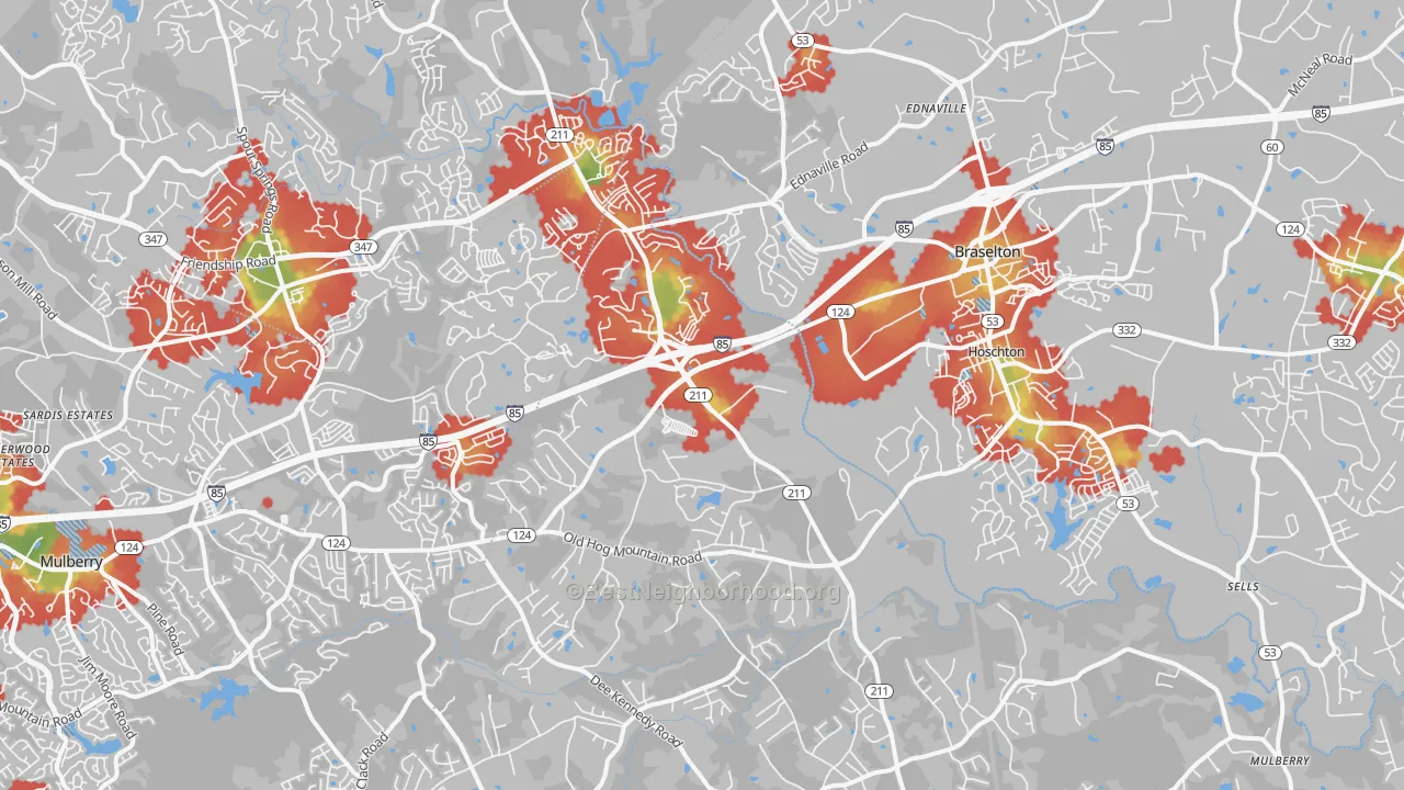 Walk Grade map of Hoschton, GA, walkable areas in green and car-dependent areas in red
