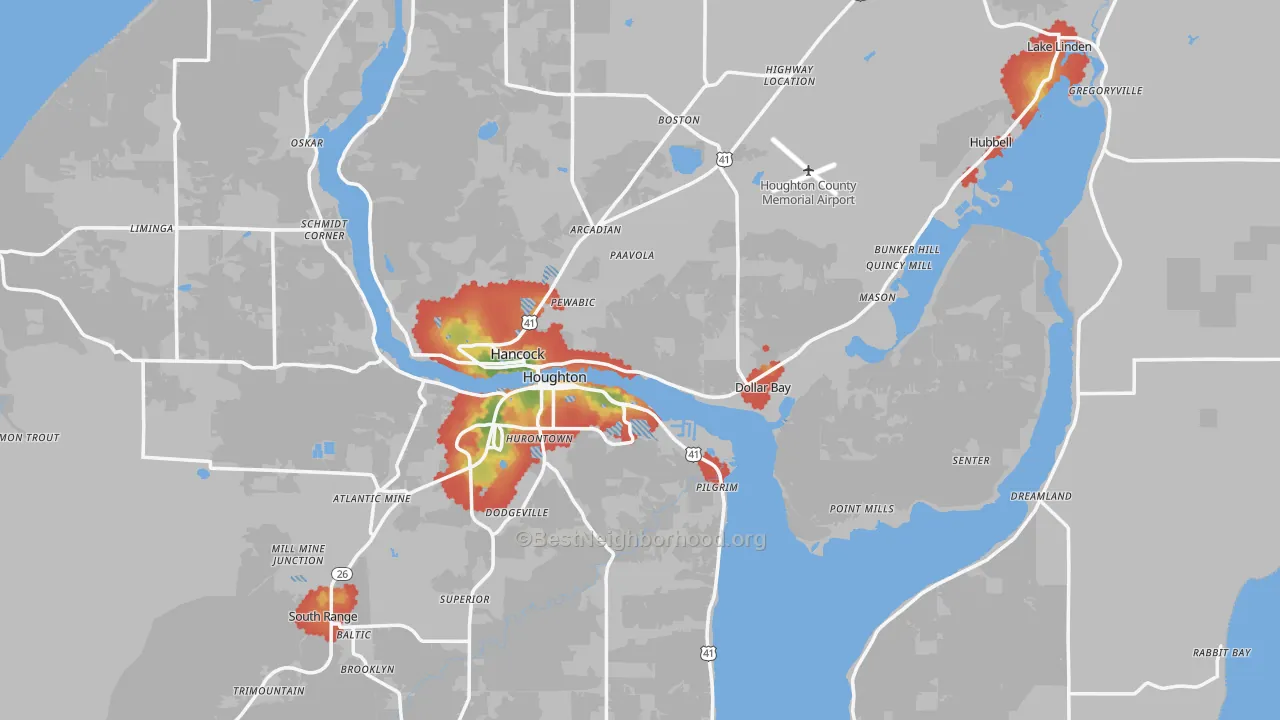 Walk Grade map of Houghton County, MI, walkable areas in green and car-dependent areas in red