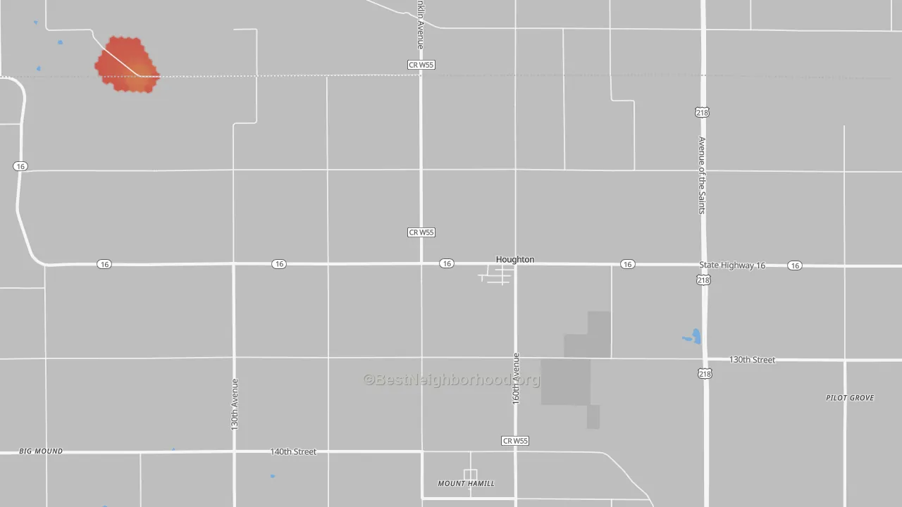 Walk Grade map of Houghton, IA, walkable areas in green and car-dependent areas in red