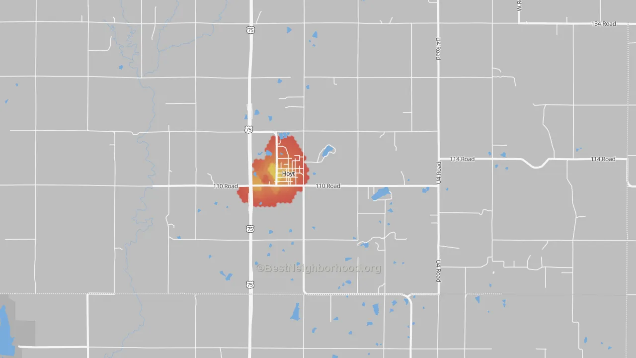 Walk Grade map of Hoyt, KS, walkable areas in green and car-dependent areas in red