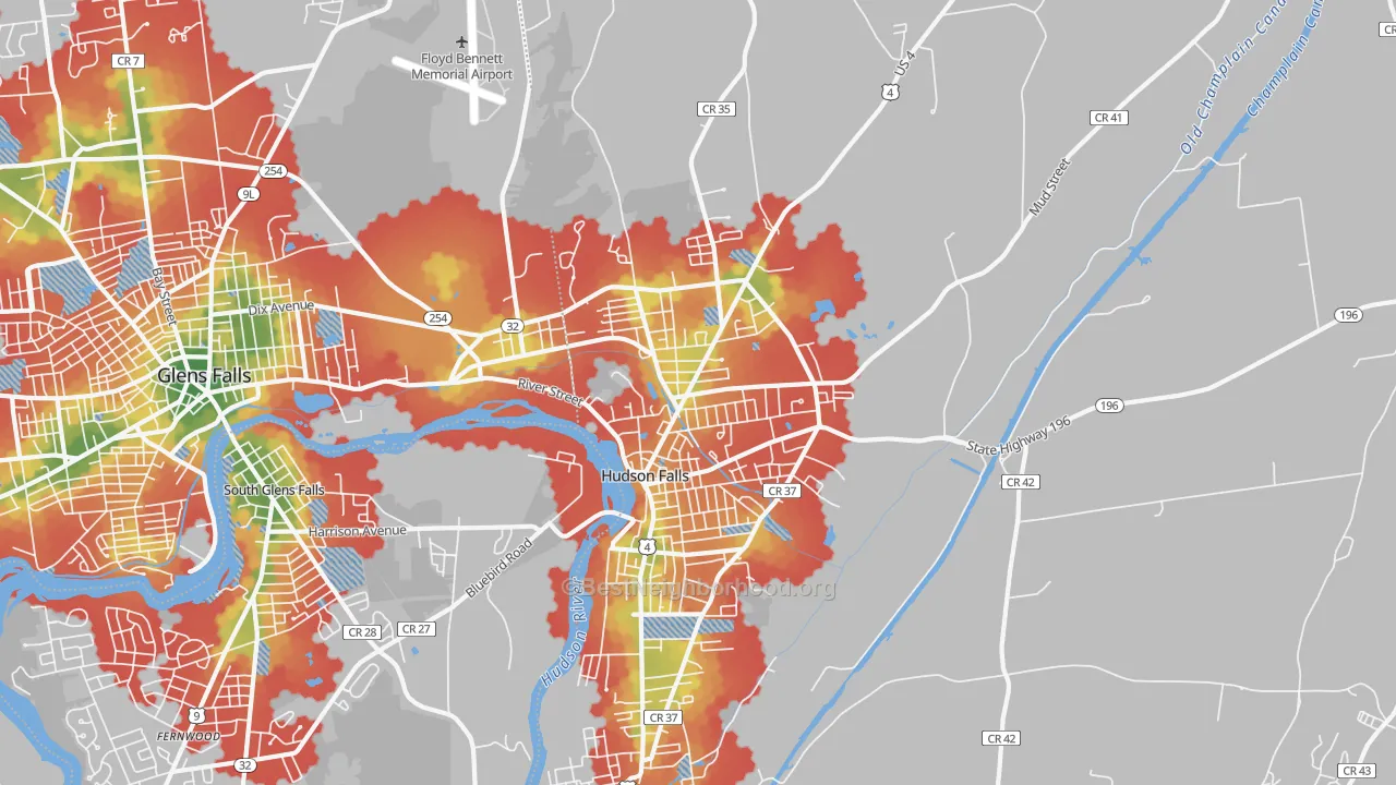 Walk Grade map of Hudson Falls, NY, walkable areas in green and car-dependent areas in red