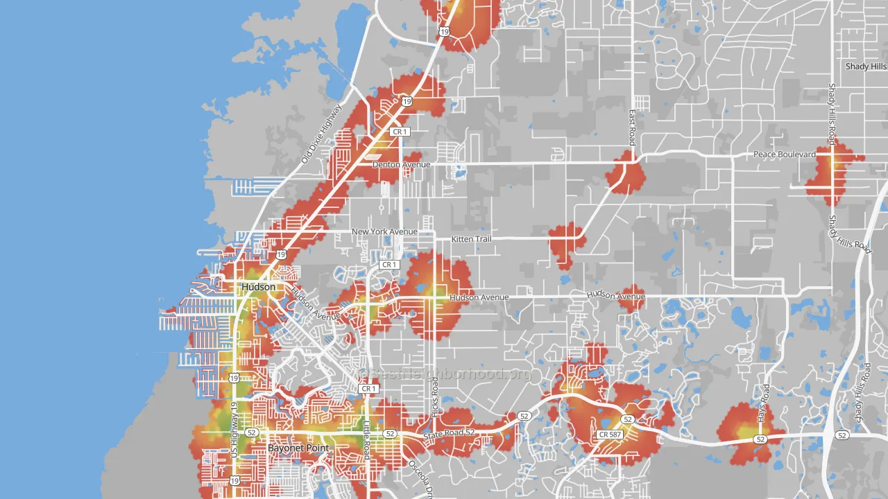 Walk Grade map of Hudson, FL, walkable areas in green and car-dependent areas in red