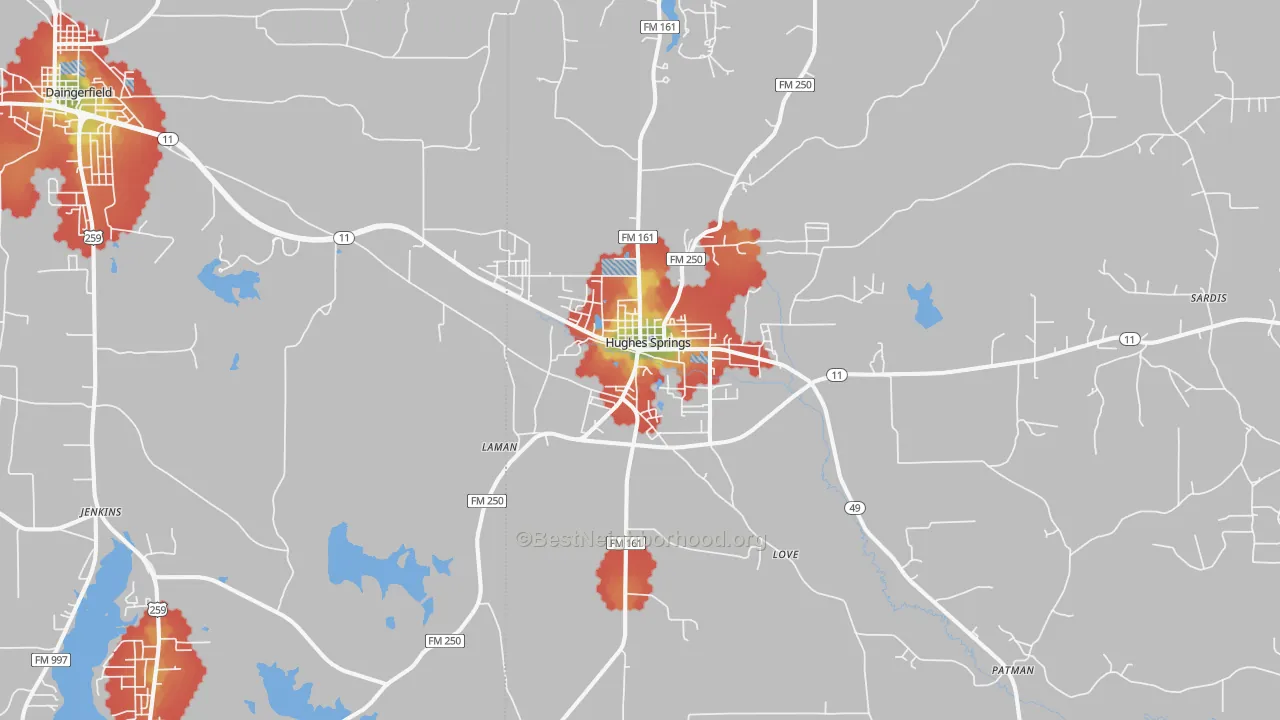 Walk Grade map of Hughes Springs, TX, walkable areas in green and car-dependent areas in red