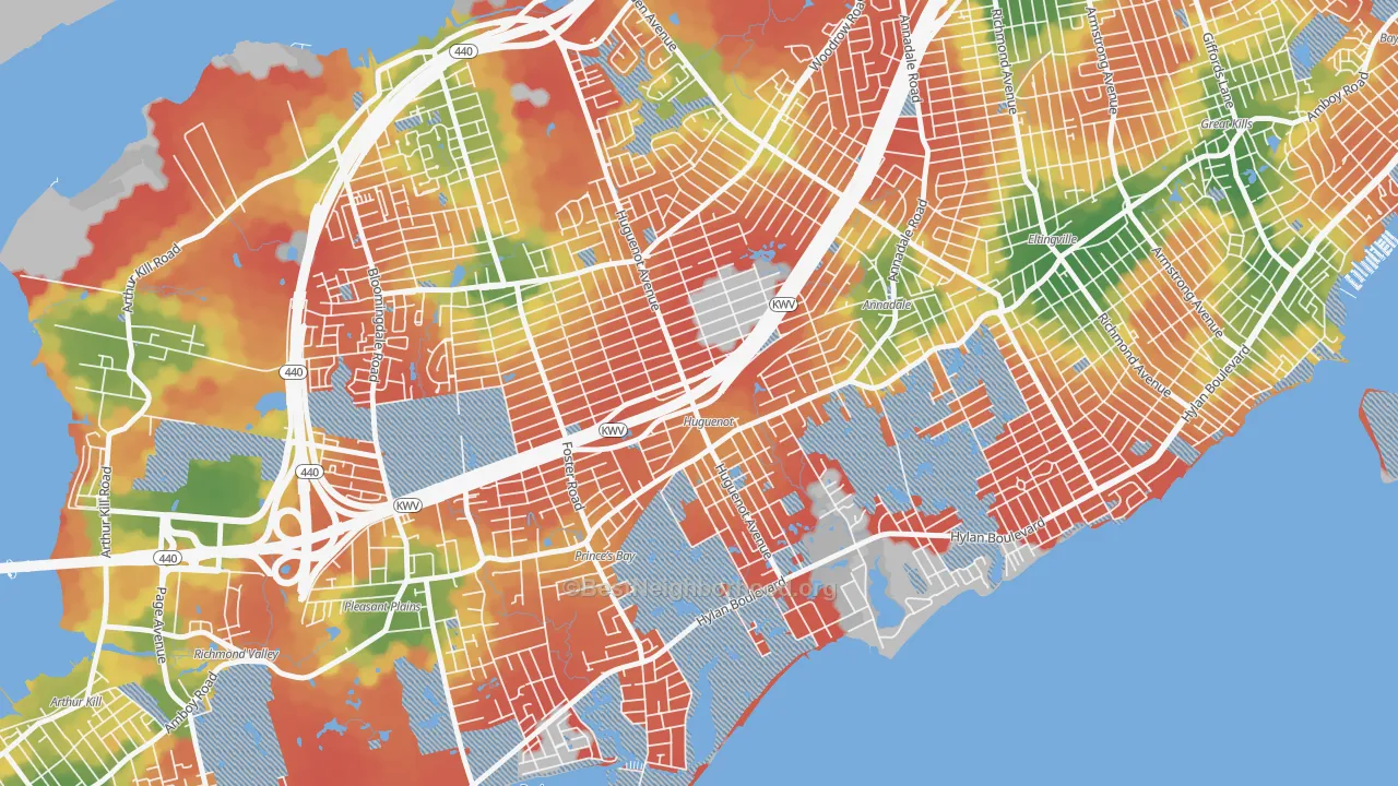 Walk Grade map of Huguenot, Staten Island, NY, walkable areas in green and car-dependent areas in red