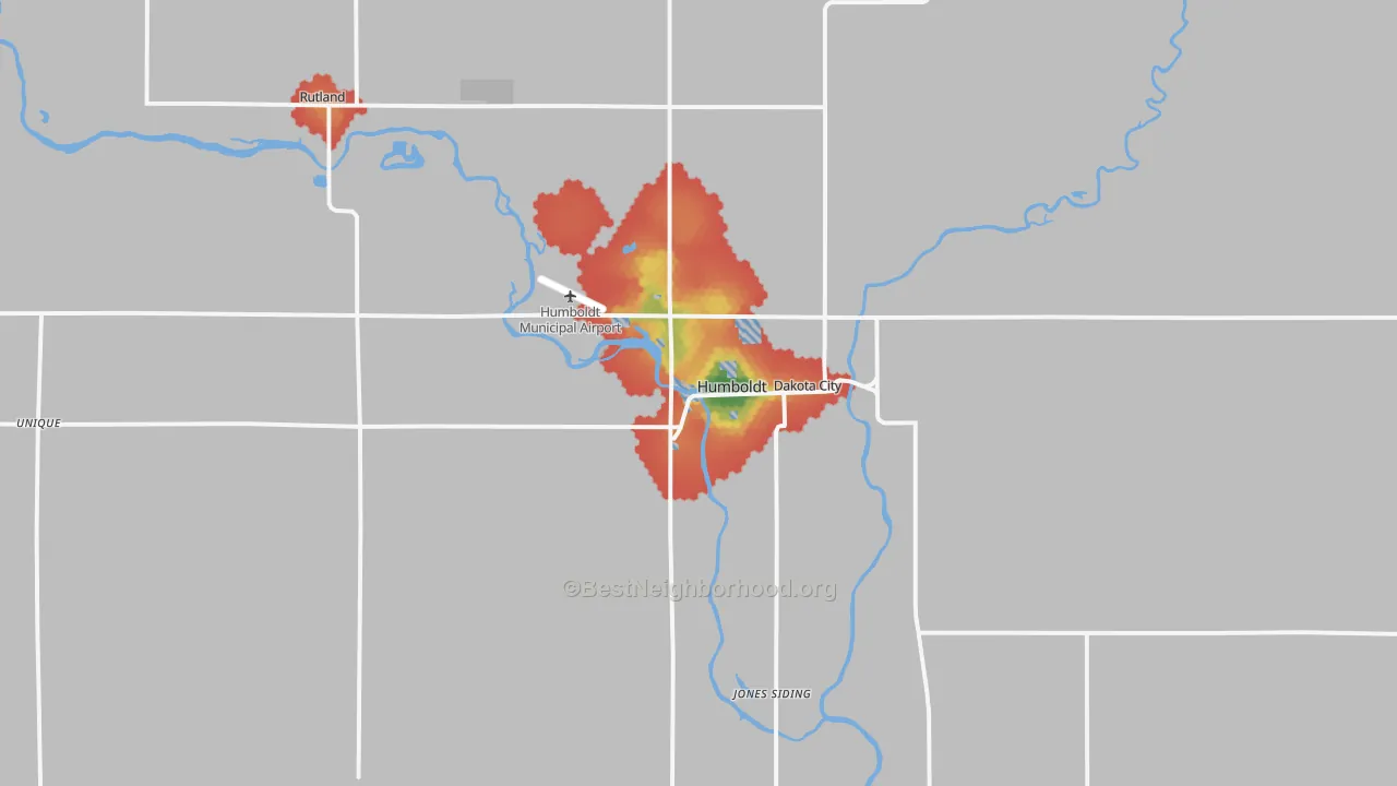 Walk Grade map of Humboldt, IA, walkable areas in green and car-dependent areas in red