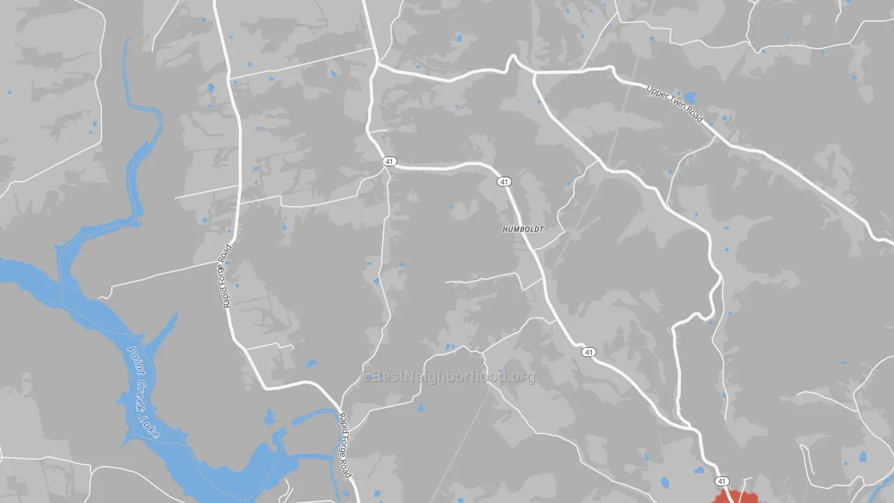 Walk Grade map of Humboldt, OH, walkable areas in green and car-dependent areas in red