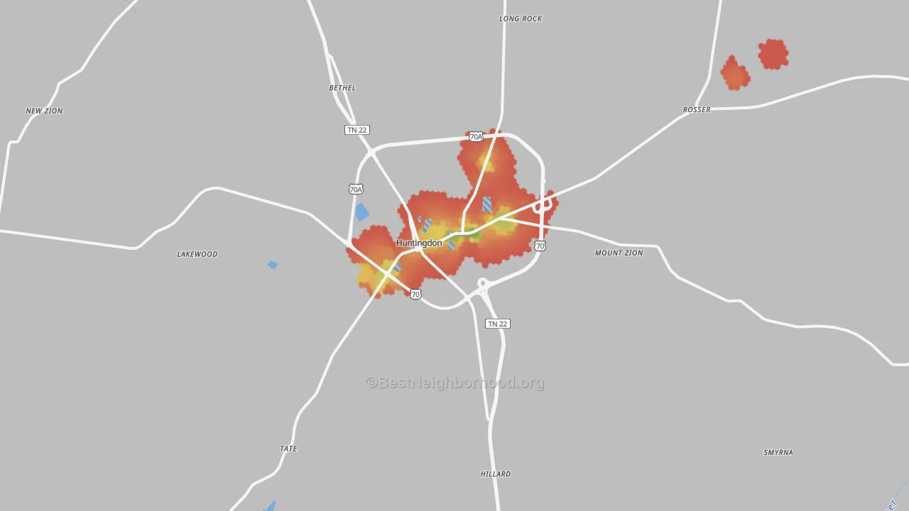 Walk Grade map of Huntingdon, TN, walkable areas in green and car-dependent areas in red