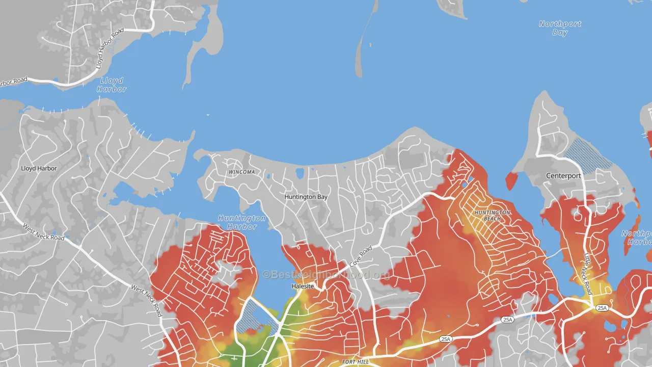 Walk Grade map of Huntington Bay, NY, walkable areas in green and car-dependent areas in red