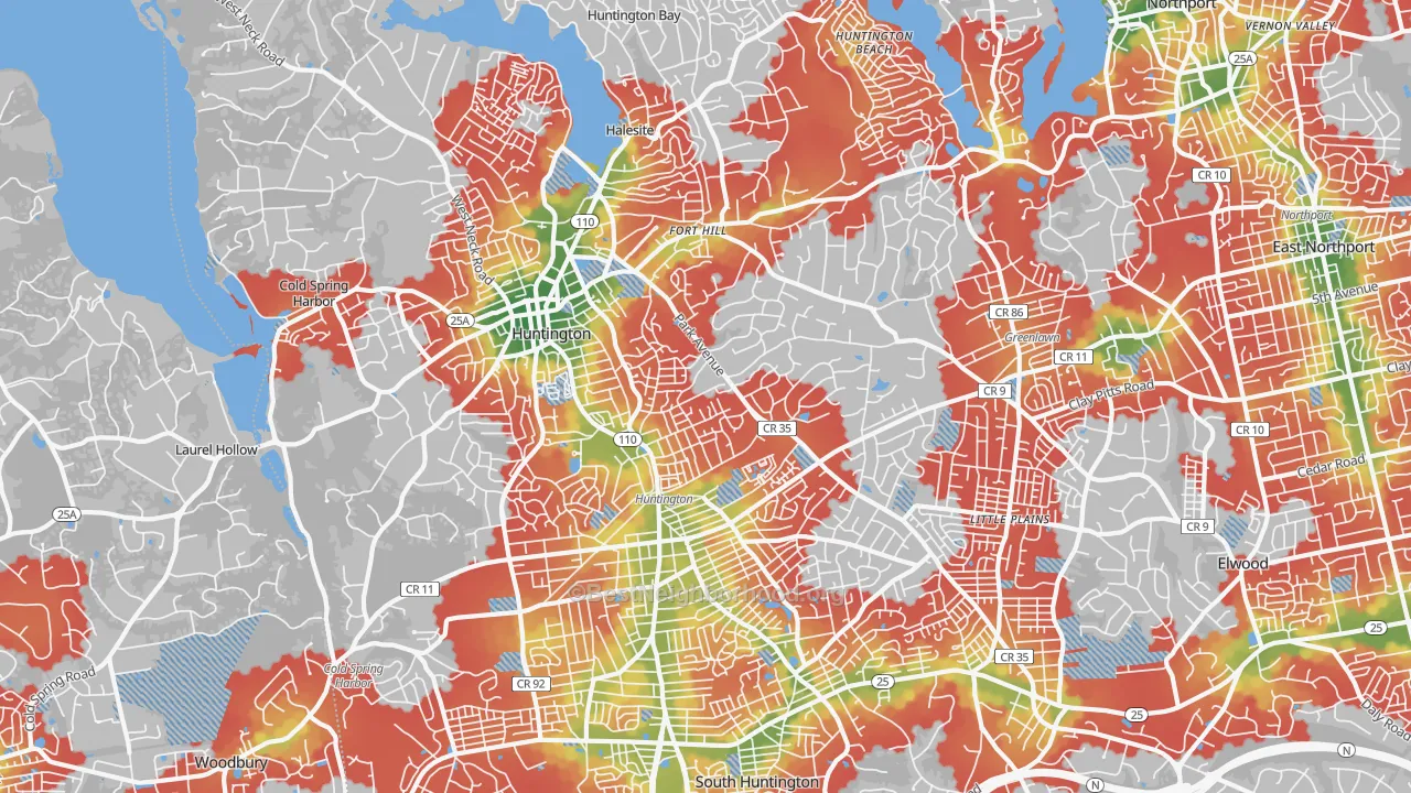 Walk Grade map of Huntington, NY, walkable areas in green and car-dependent areas in red