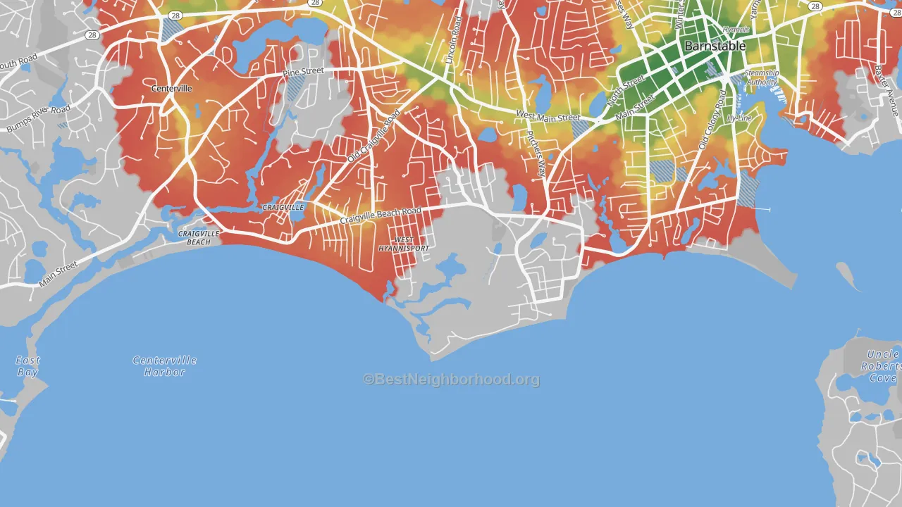 Walk Grade map of Hyannis Port, MA, walkable areas in green and car-dependent areas in red