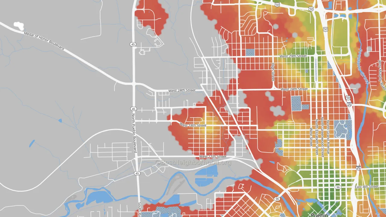 Walk Grade map of Hyde Park, Pueblo, CO, walkable areas in green and car-dependent areas in red