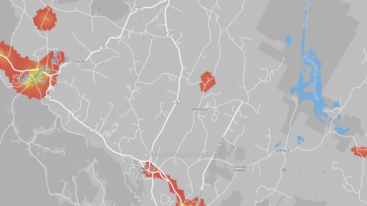 Walk Grade map of Hyde Park, VT, walkable areas in green and car-dependent areas in red