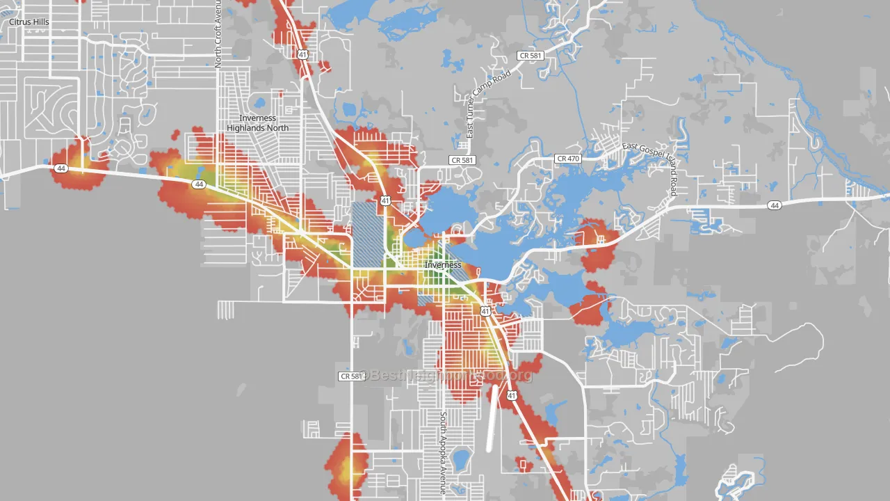 Walk Grade map of Inverness, FL, walkable areas in green and car-dependent areas in red