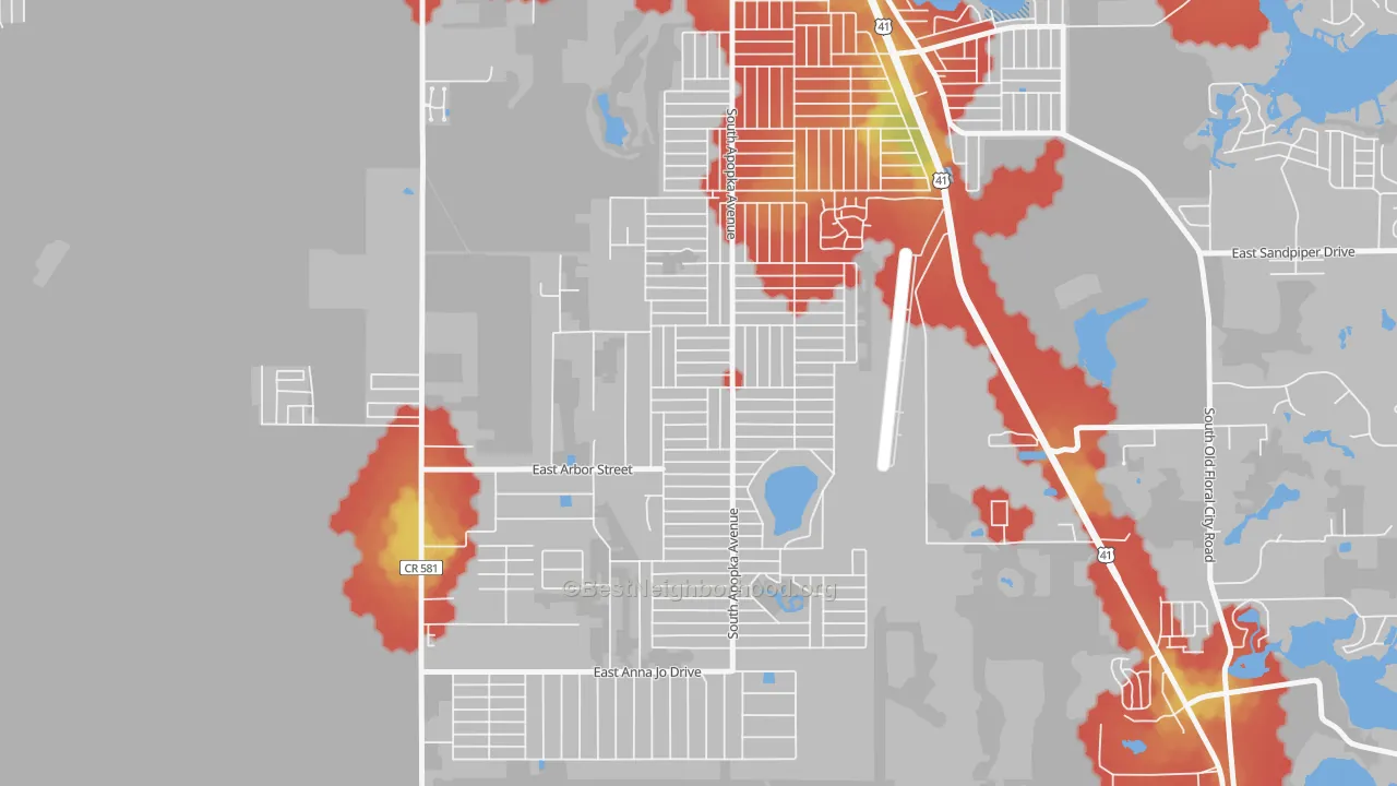Walk Grade map of Inverness Highlands South, FL, walkable areas in green and car-dependent areas in red