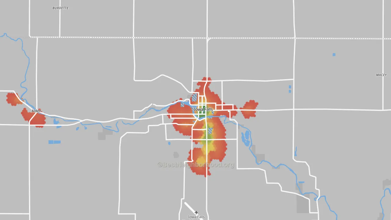 Walk Grade map of Iowa Falls, IA, walkable areas in green and car-dependent areas in red