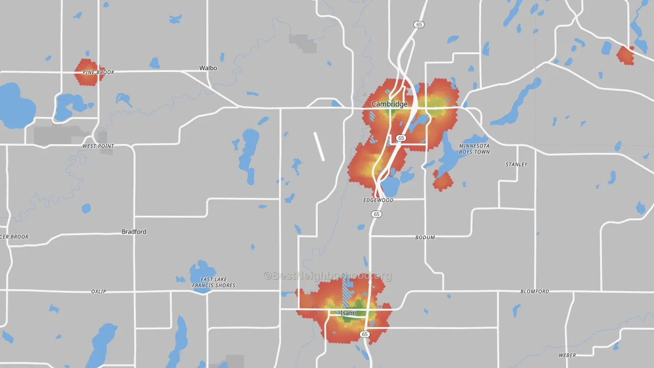 Walk Grade map of Isanti County, MN, walkable areas in green and car-dependent areas in red