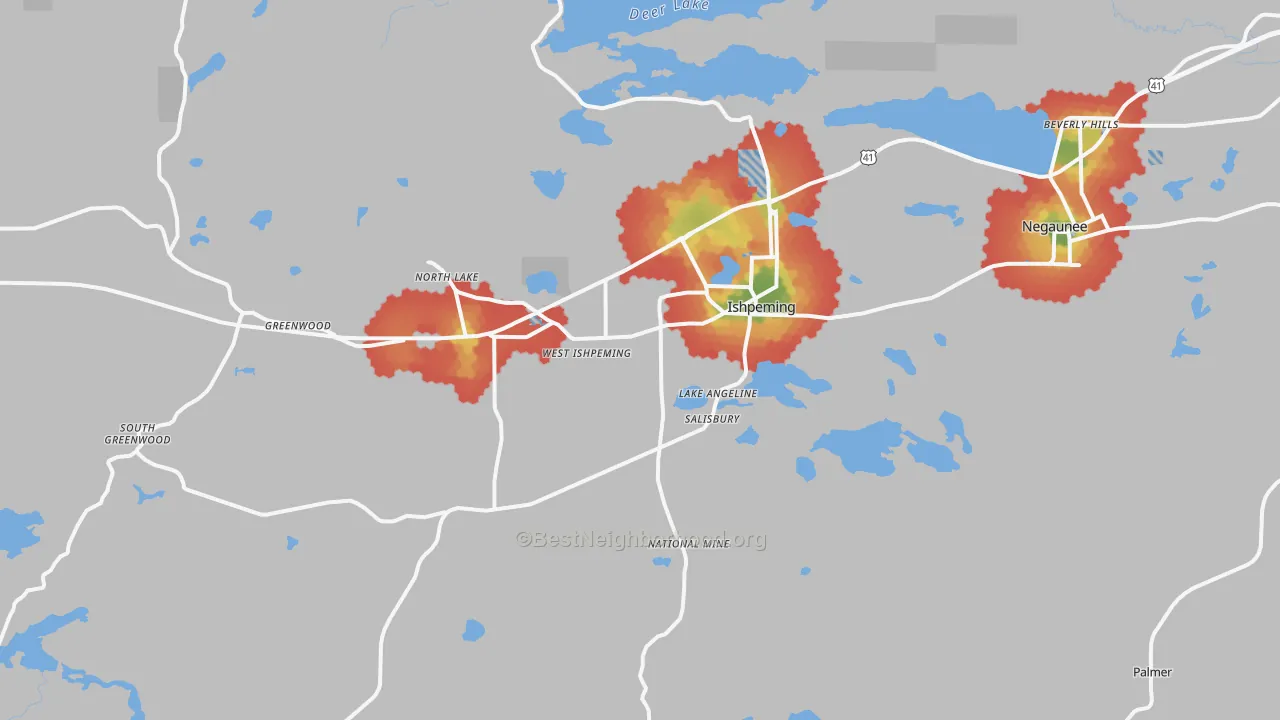 Walk Grade map of Ishpeming, MI, walkable areas in green and car-dependent areas in red