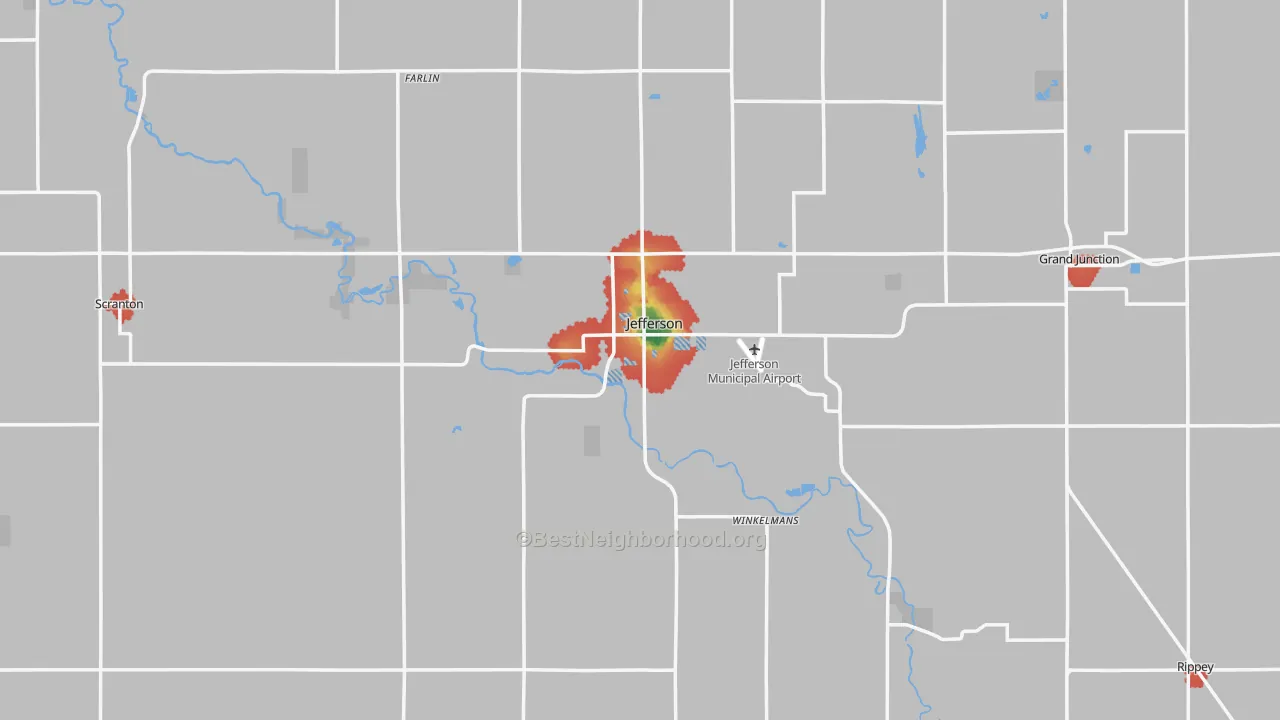 Walk Grade map of Jefferson, IA, walkable areas in green and car-dependent areas in red