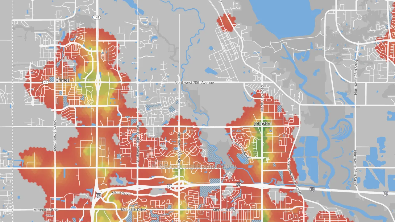 Walk Grade map of Johnston, IA, walkable areas in green and car-dependent areas in red