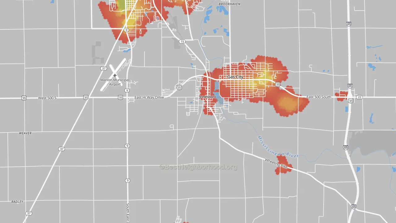 Walk Grade map of Jonesboro, IN, walkable areas in green and car-dependent areas in red