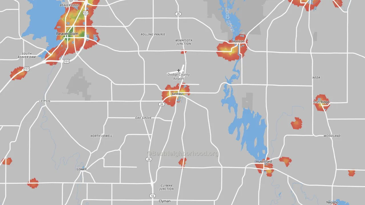 Walk Grade map of Juneau, WI, walkable areas in green and car-dependent areas in red