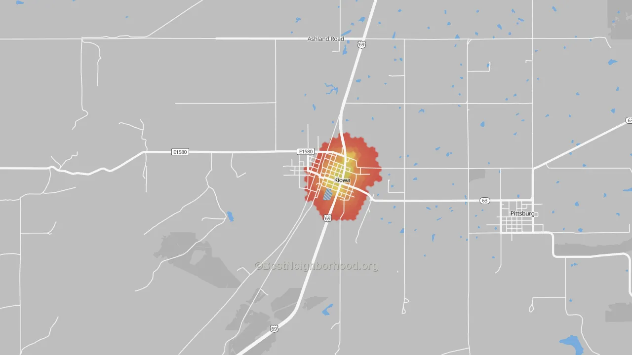 Walk Grade map of Kiowa, OK, walkable areas in green and car-dependent areas in red
