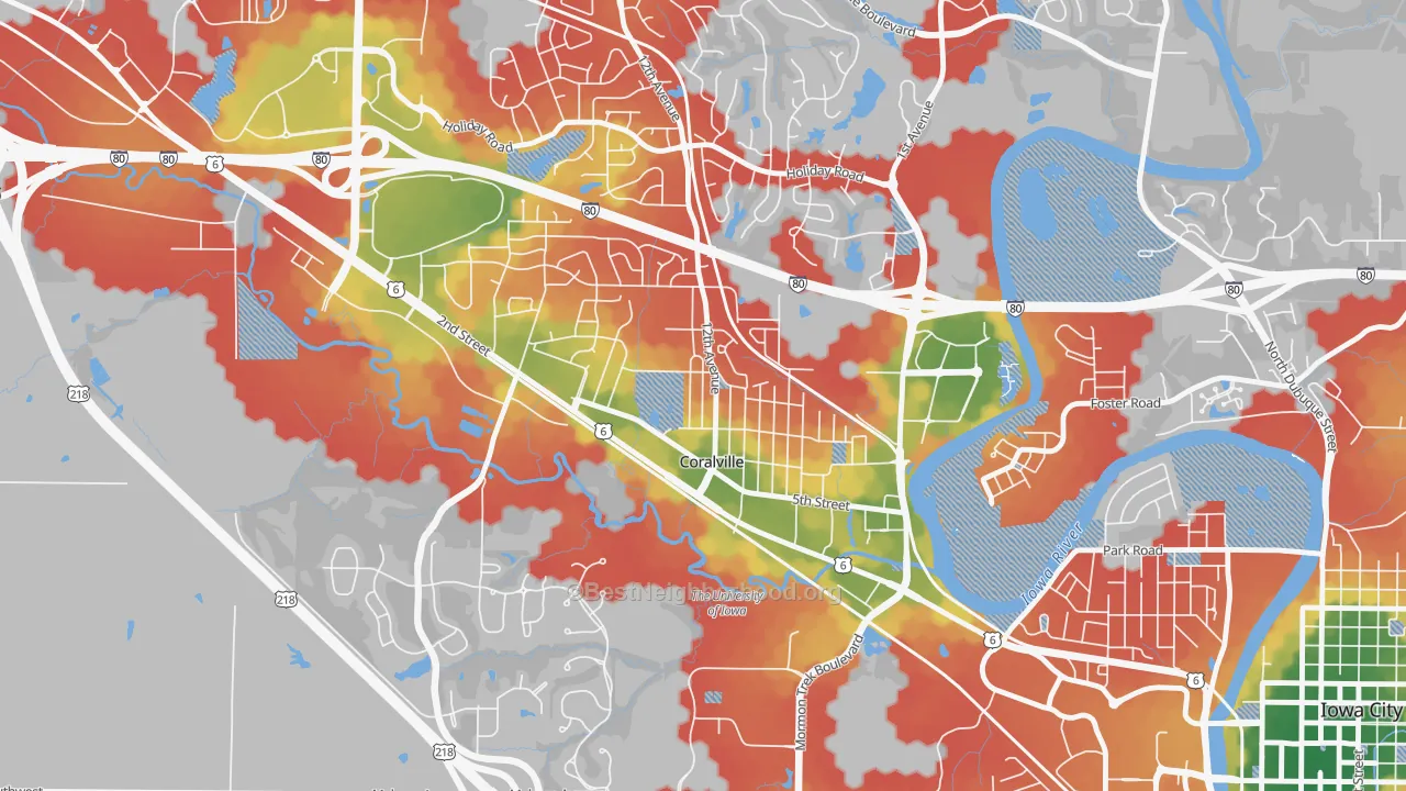 Walk Grade map of Kirkwood, Coralville, IA, walkable areas in green and car-dependent areas in red