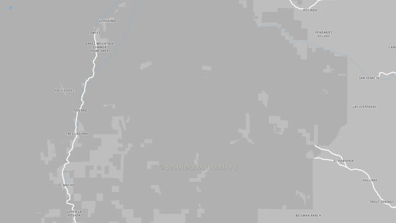 Walk Grade map of La Cueva, NM, walkable areas in green and car-dependent areas in red