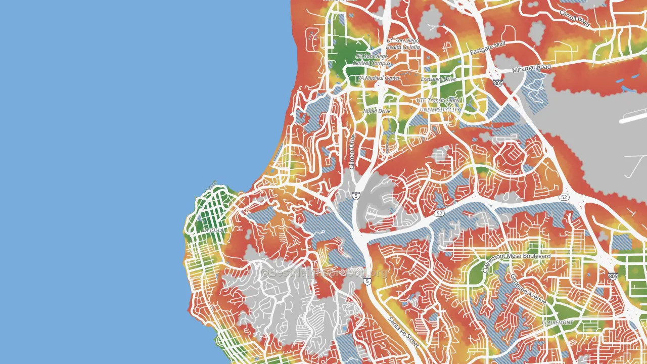 Walk Grade map of La Jolla, CA, walkable areas in green and car-dependent areas in red