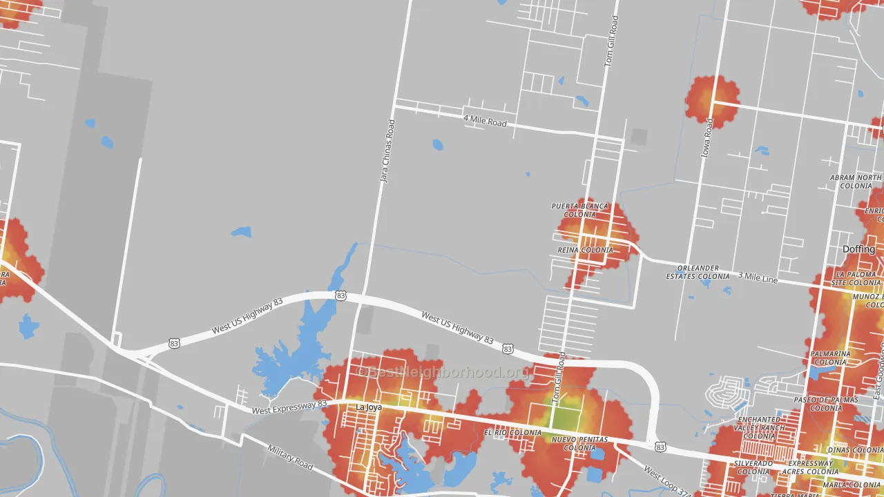 Walk Grade map of La Joya, TX, walkable areas in green and car-dependent areas in red