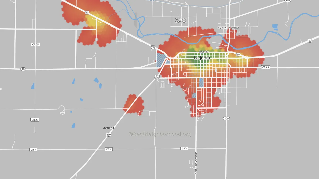Walk Grade map of La Junta Gardens, CO, walkable areas in green and car-dependent areas in red