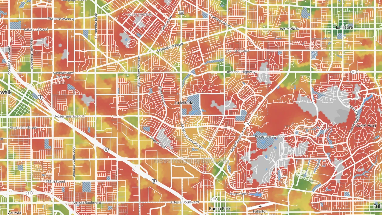 Walk Grade map of La Mirada, CA, walkable areas in green and car-dependent areas in red