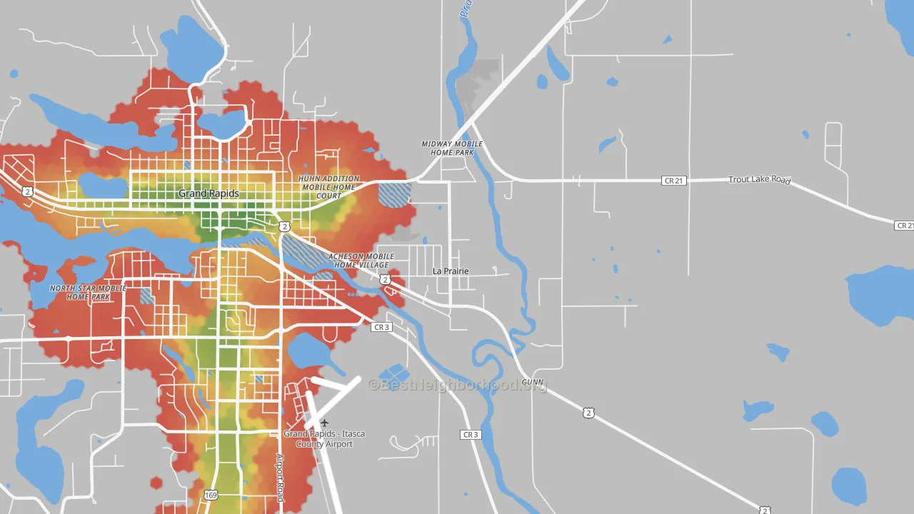 Walk Grade map of La Prairie, MN, walkable areas in green and car-dependent areas in red