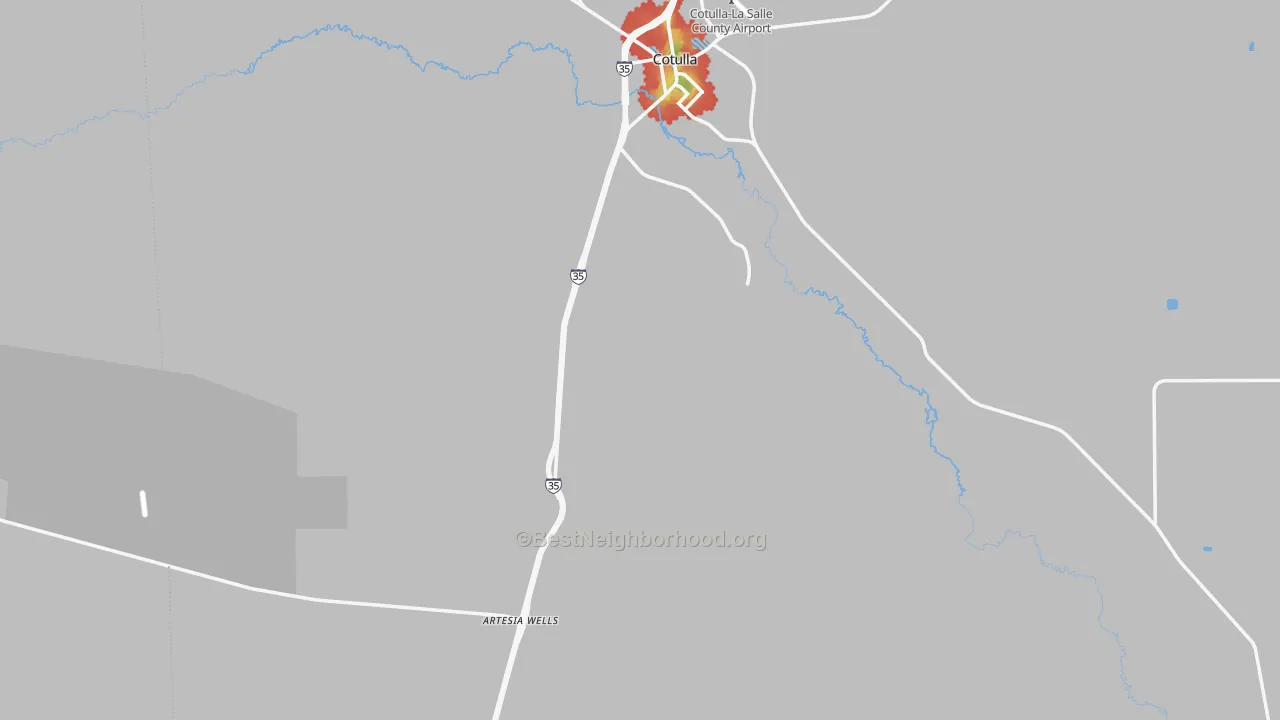 Walk Grade map of La Salle County, TX, walkable areas in green and car-dependent areas in red