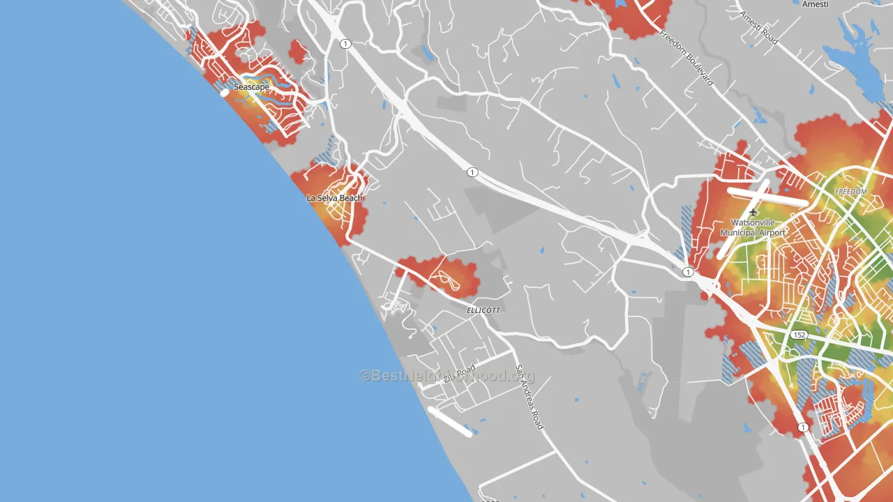 Walk Grade map of La Selva Beach, CA, walkable areas in green and car-dependent areas in red