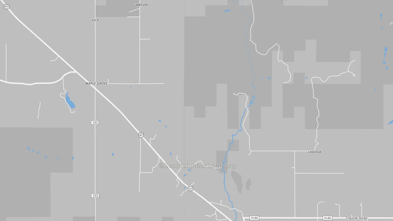 Walk Grade map of Ladoga, MI, walkable areas in green and car-dependent areas in red