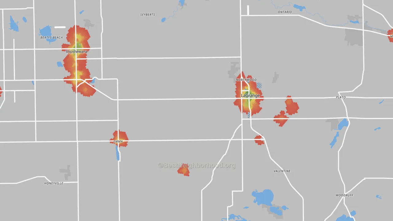 Walk Grade map of LaGrange County, IN, walkable areas in green and car-dependent areas in red