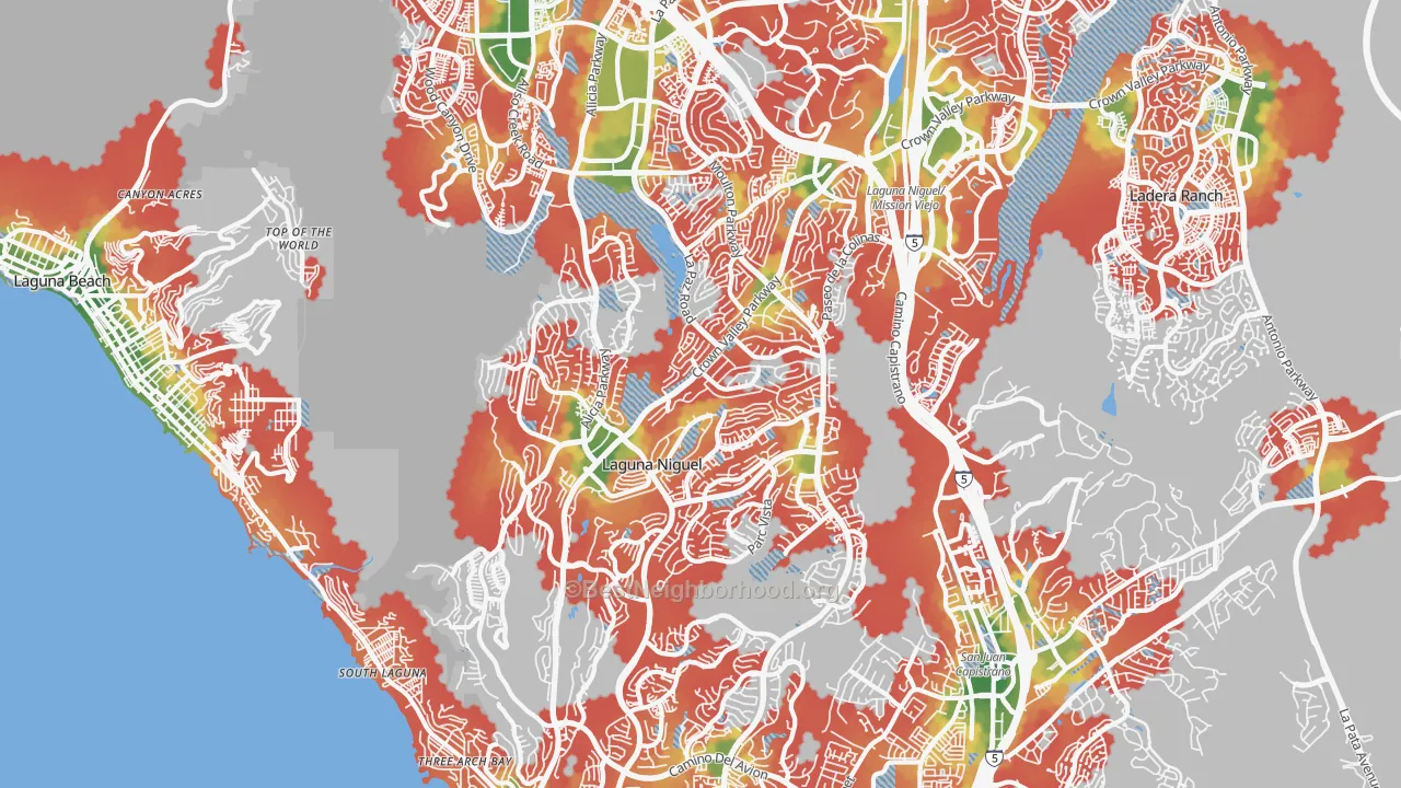 Walk Grade map of Laguna Niguel, CA, walkable areas in green and car-dependent areas in red