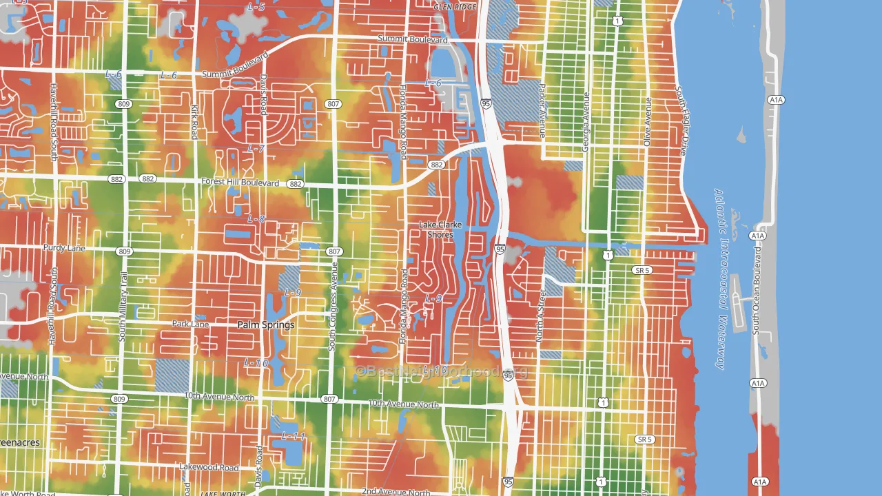 Walk Grade map of Lake Clarke Shores, FL, walkable areas in green and car-dependent areas in red