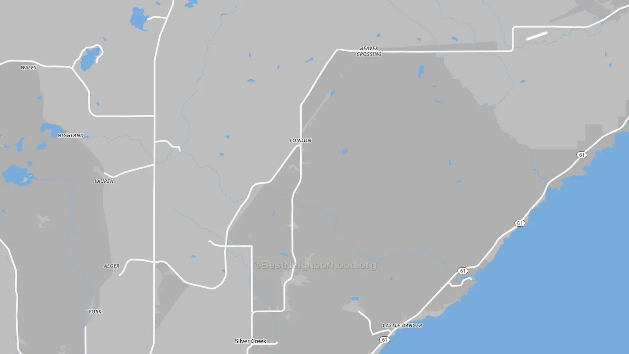 Walk Grade map of Lake County, MN, walkable areas in green and car-dependent areas in red