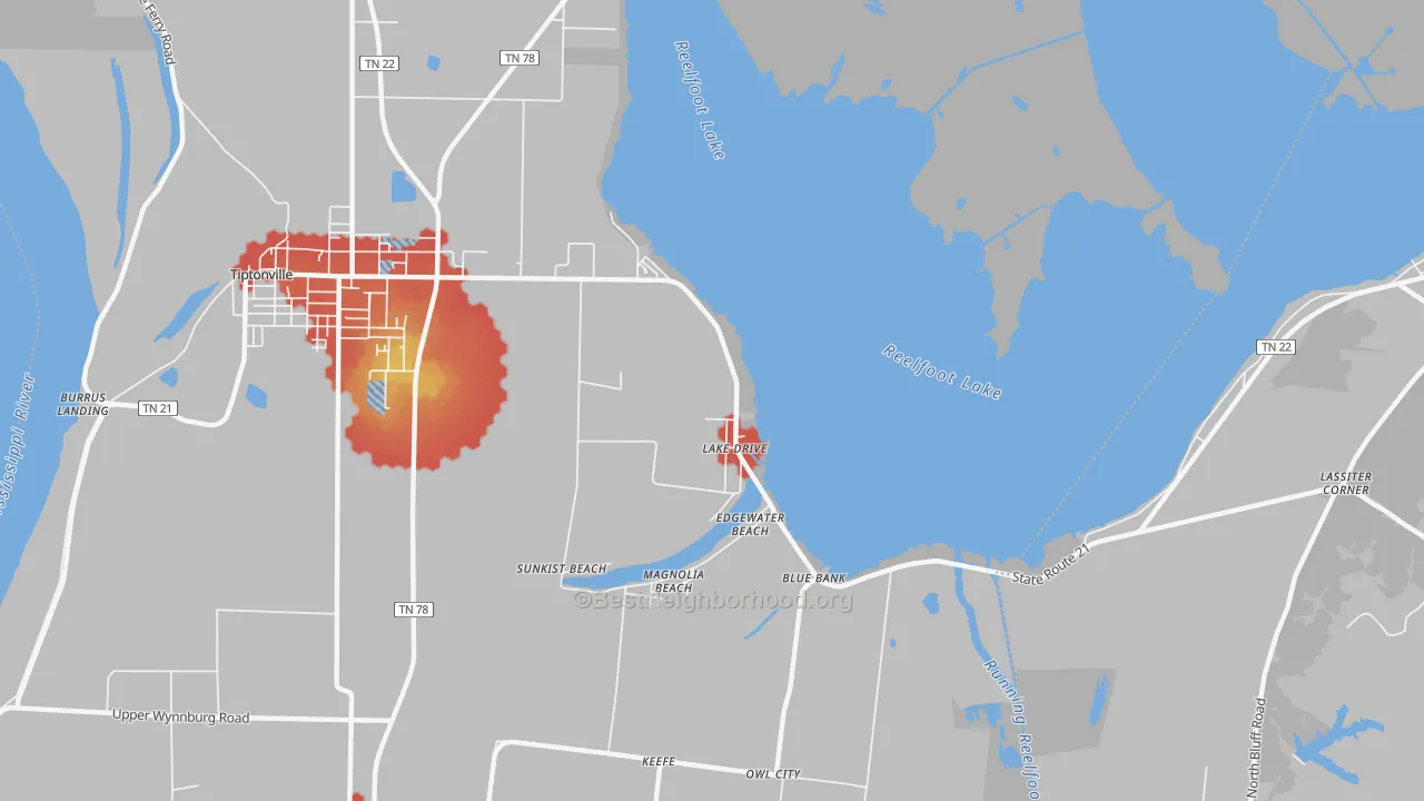 Walk Grade map of Lake Drive, TN, walkable areas in green and car-dependent areas in red