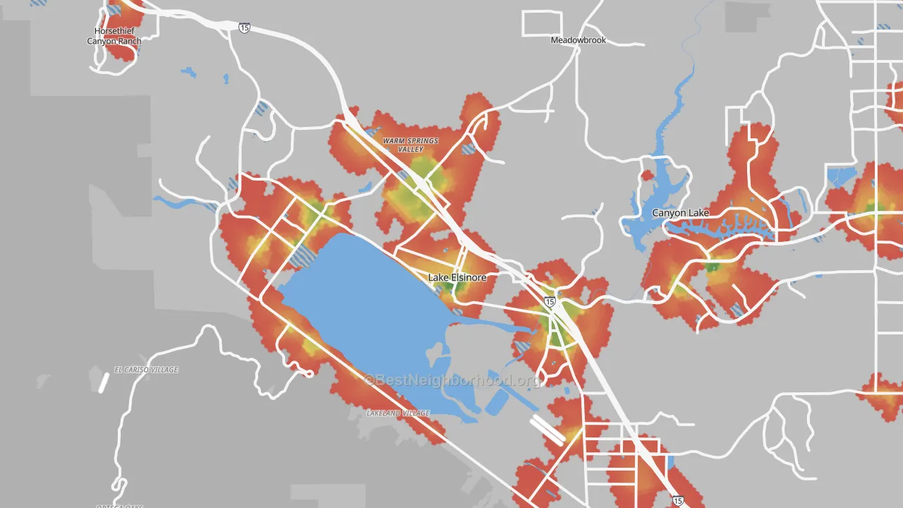 Walk Grade map of Lake Elsinore, CA, walkable areas in green and car-dependent areas in red