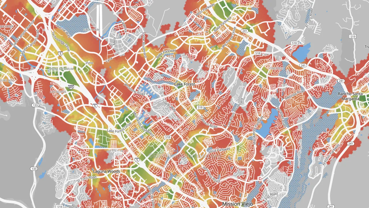 Walk Grade map of Lake Forest, CA, walkable areas in green and car-dependent areas in red