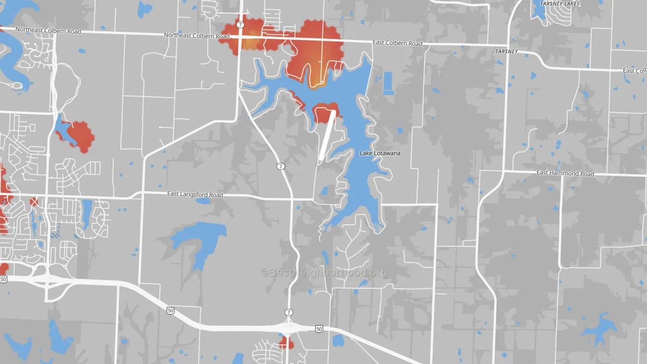 Walk Grade map of Lake Lotawana, MO, walkable areas in green and car-dependent areas in red