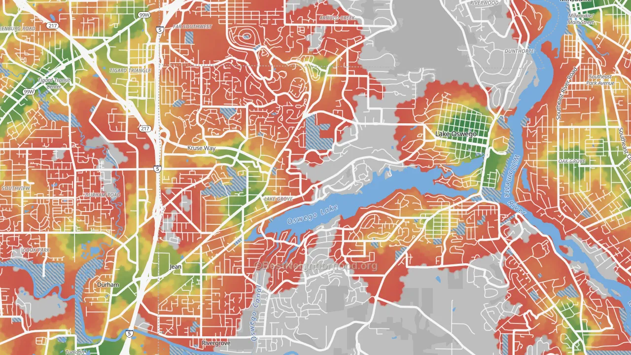 Walk Grade map of Lake Oswego, OR, walkable areas in green and car-dependent areas in red