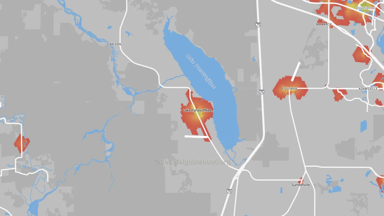 Walk Grade map of Lake Panasoffkee, FL, walkable areas in green and car-dependent areas in red