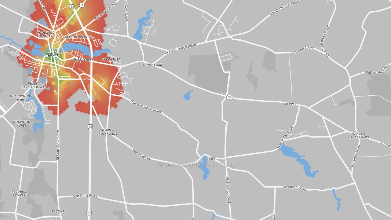 Walk Grade map of Lake Pines, DE, walkable areas in green and car-dependent areas in red