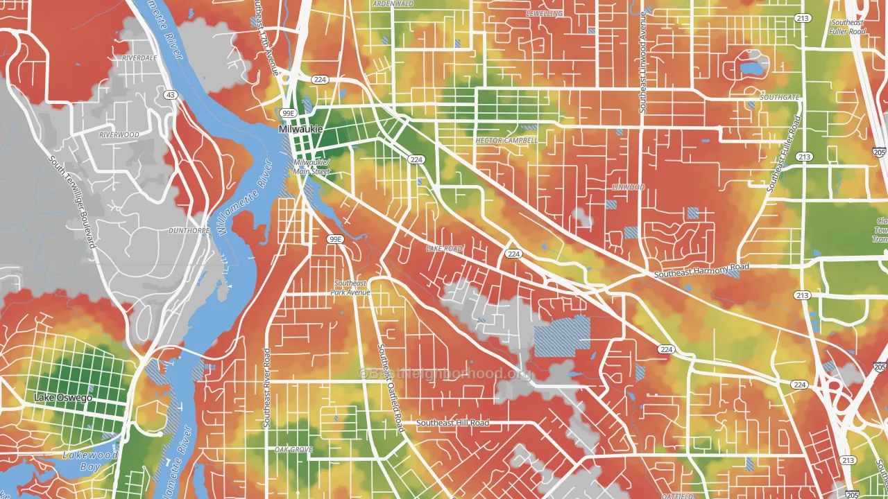 Walk Grade map of Lake Road, Milwaukie, OR, walkable areas in green and car-dependent areas in red