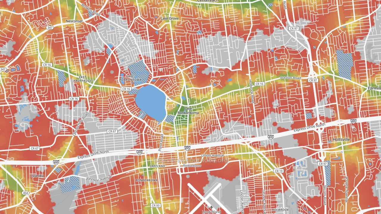 Walk Grade map of Lake Ronkonkoma, NY, walkable areas in green and car-dependent areas in red