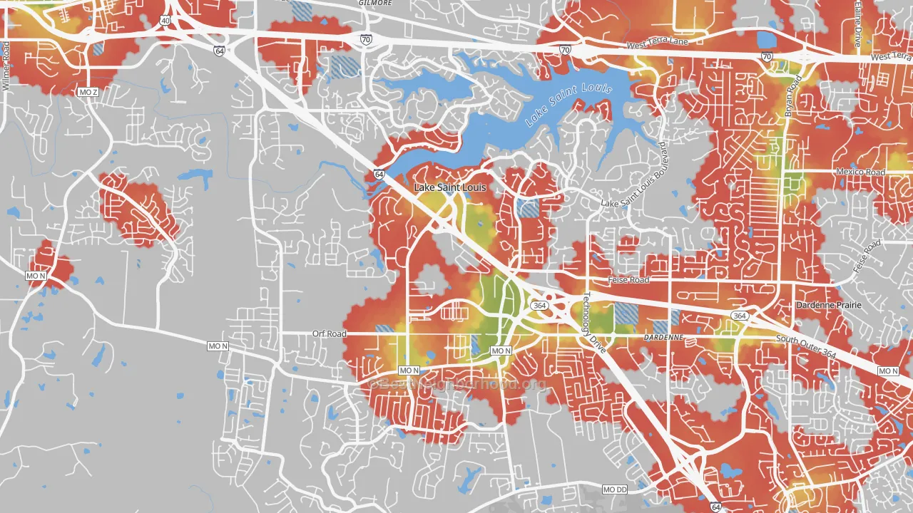 Walk Grade map of Lake St. Louis, MO, walkable areas in green and car-dependent areas in red